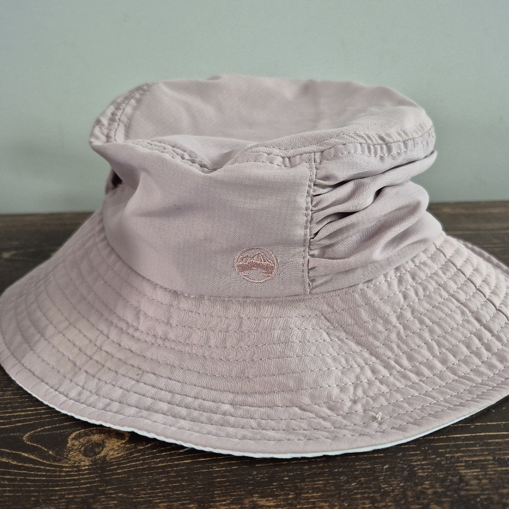 Wind River No Fly Zone Ruched Side Hat